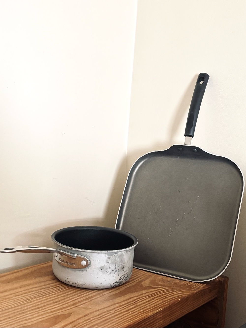 💥 Free w/ Purchase: Nonstick Square Griddle Pan and Cuisinart Saucepan